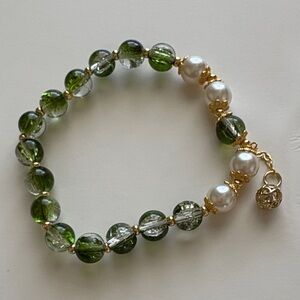 Green Glass Bead & Pearl Stretch Bracelet - Gold Accents